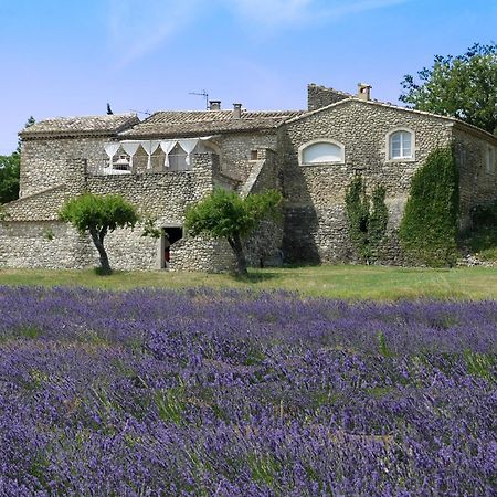 Готель La Ferme Les Eybrachas Reauville Екстер'єр фото